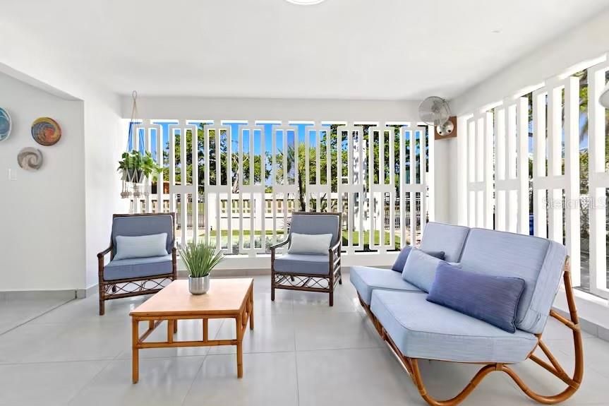 For Sale: $2,750,000 (5 beds, 4 baths, 2900 Square Feet)