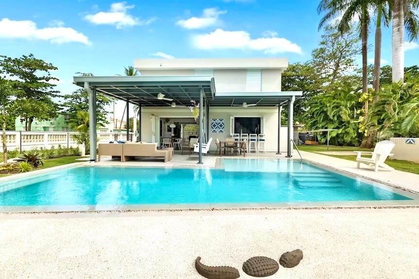 For Sale: $2,750,000 (5 beds, 4 baths, 2900 Square Feet)