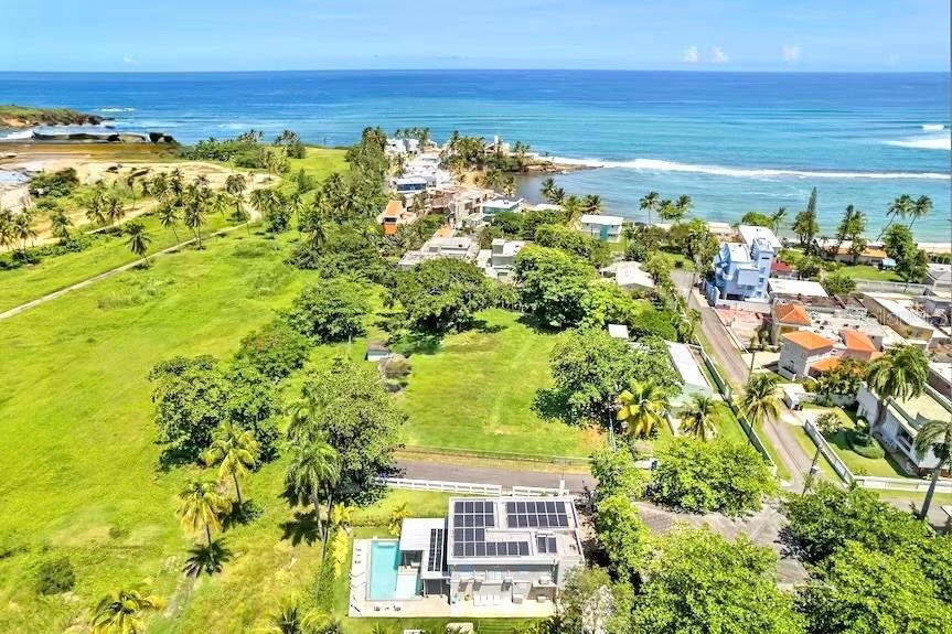 For Sale: $2,750,000 (5 beds, 4 baths, 2900 Square Feet)