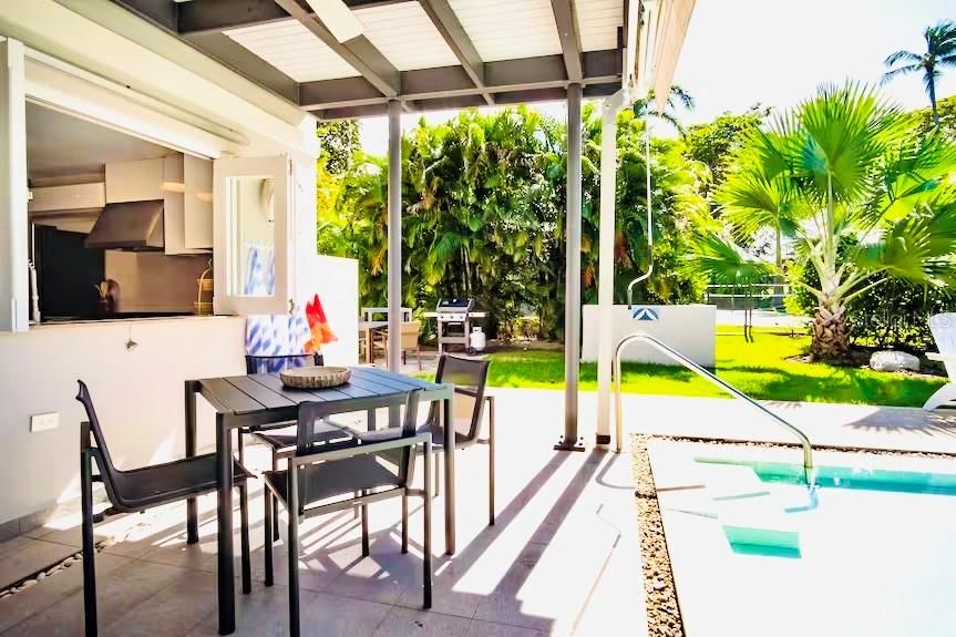 For Sale: $2,750,000 (5 beds, 4 baths, 2900 Square Feet)