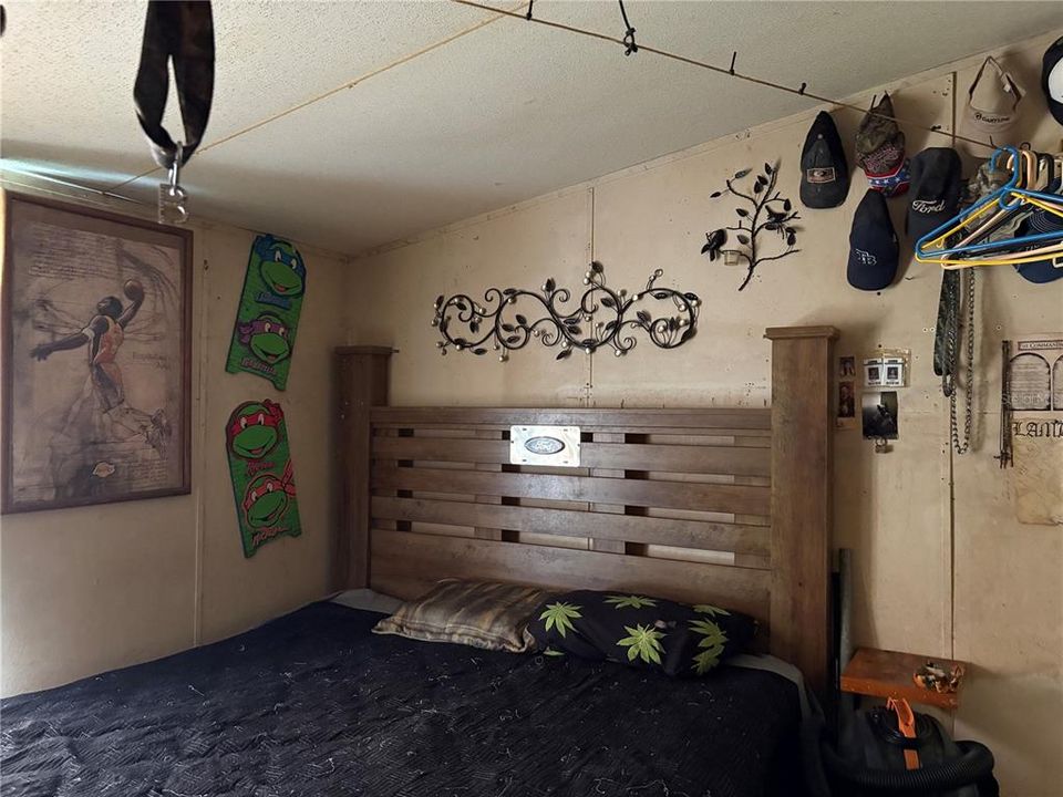 合同活跃: $67,003 (4 贝兹, 2 浴室, 1782 平方英尺)