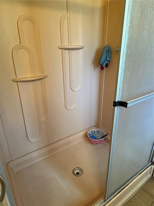 合同活跃: $67,003 (4 贝兹, 2 浴室, 1782 平方英尺)