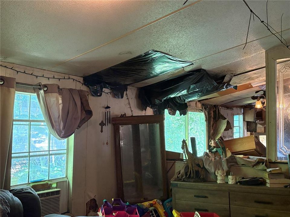 合同活跃: $67,003 (4 贝兹, 2 浴室, 1782 平方英尺)