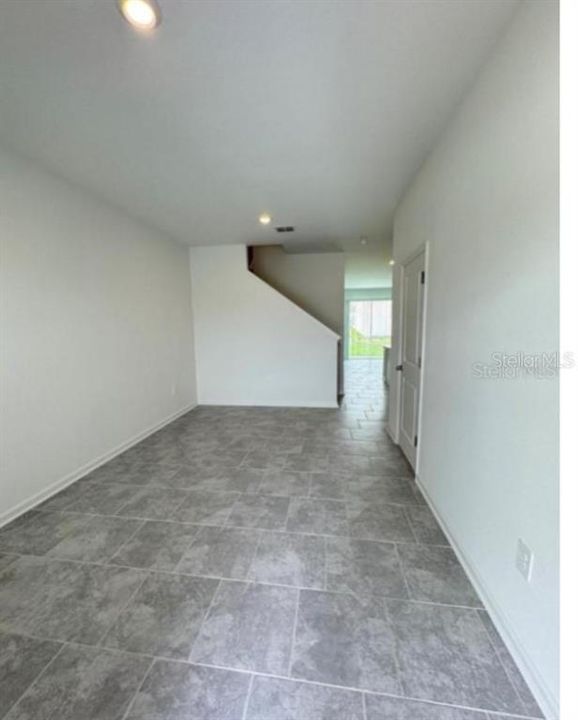 For Sale: $288,990 (3 beds, 2 baths, 1834 Square Feet)