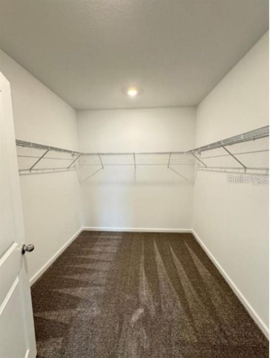 For Sale: $288,990 (3 beds, 2 baths, 1834 Square Feet)