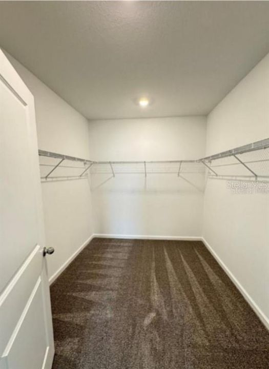 For Sale: $288,990 (3 beds, 2 baths, 1834 Square Feet)