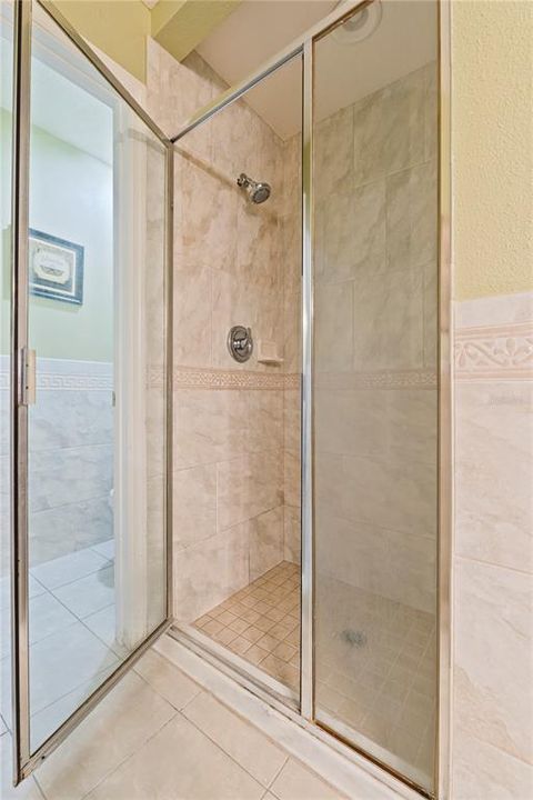 На продажу: $330,000 (3 спален, 2 ванн, 1825 Квадратных фут)