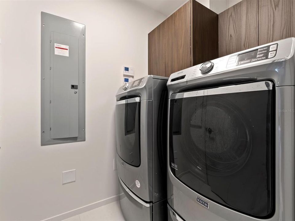 For Sale: $2,300,000 (2 beds, 2 baths, 2268 Square Feet)