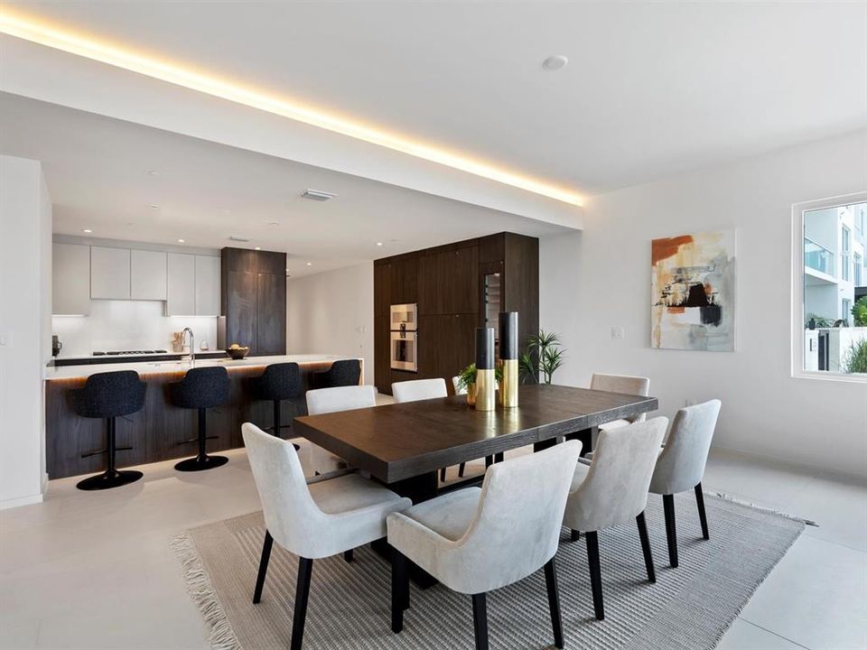 For Sale: $2,300,000 (2 beds, 2 baths, 2268 Square Feet)