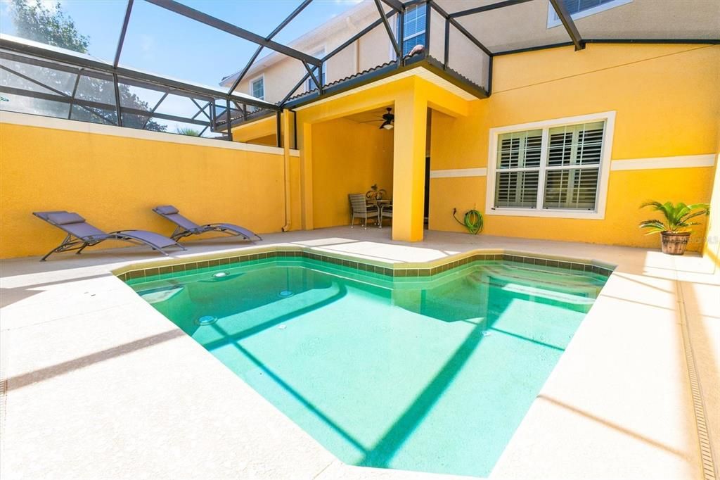 Active With Contract: $359,900 (4 beds, 3 baths, 1902 Square Feet)