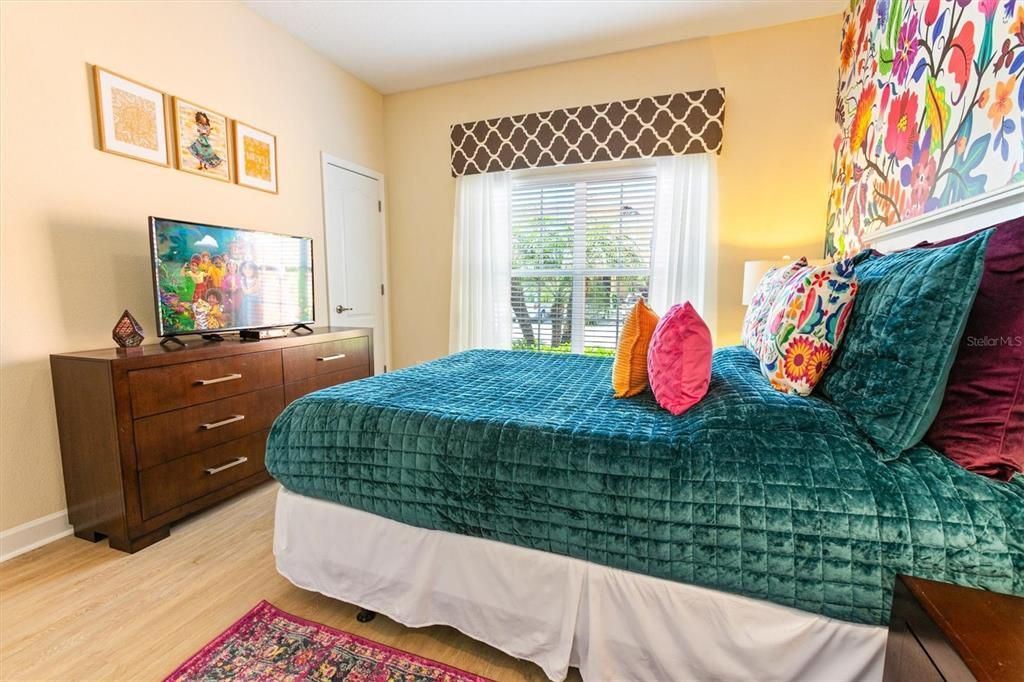 Active With Contract: $359,900 (4 beds, 3 baths, 1902 Square Feet)