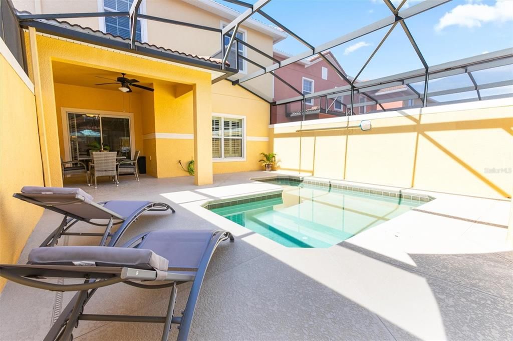 Active With Contract: $359,900 (4 beds, 3 baths, 1902 Square Feet)