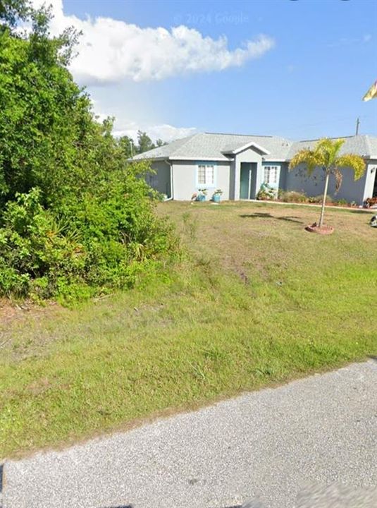 На продажу: $25,000 (0.23 acres)