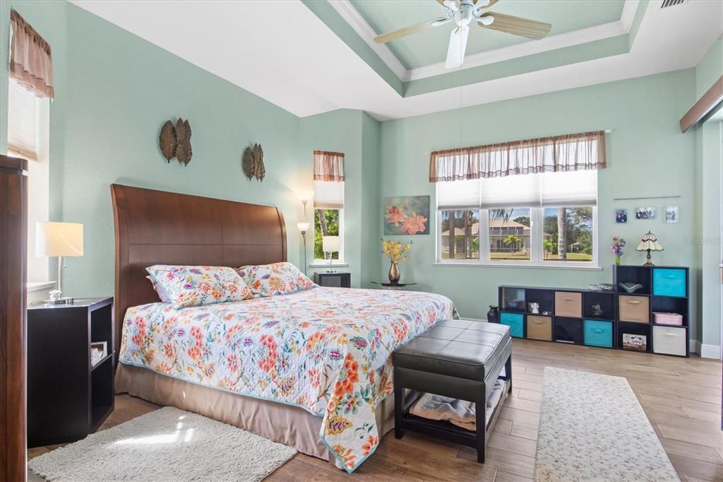 For Sale: $629,900 (3 beds, 2 baths, 2152 Square Feet)