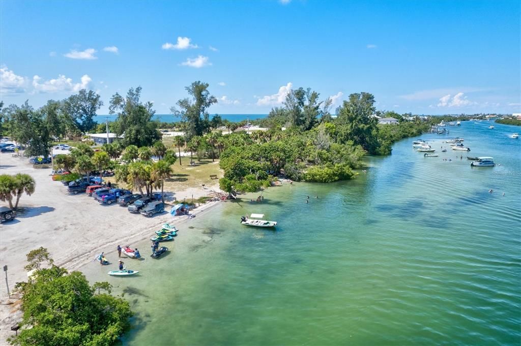 For Sale: $629,900 (3 beds, 2 baths, 2152 Square Feet)