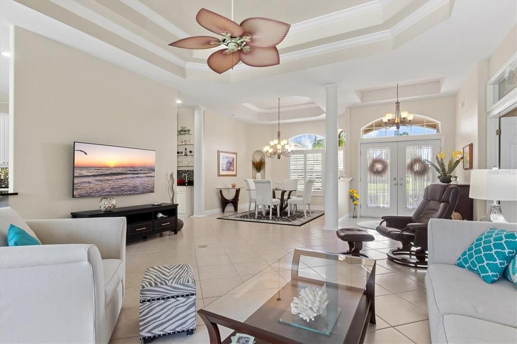 For Sale: $629,900 (3 beds, 2 baths, 2152 Square Feet)