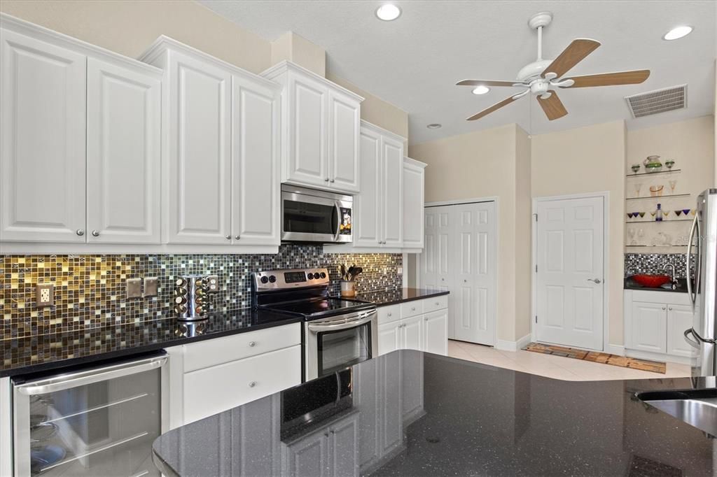 For Sale: $629,900 (3 beds, 2 baths, 2152 Square Feet)