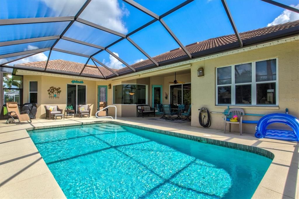 For Sale: $629,900 (3 beds, 2 baths, 2152 Square Feet)