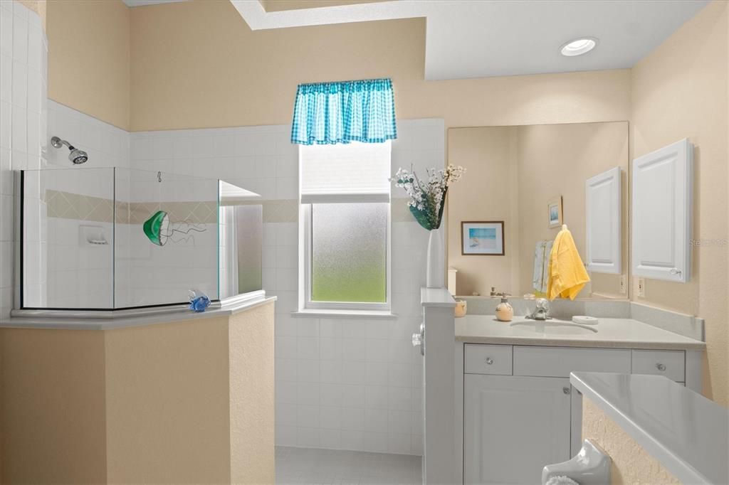 For Sale: $629,900 (3 beds, 2 baths, 2152 Square Feet)