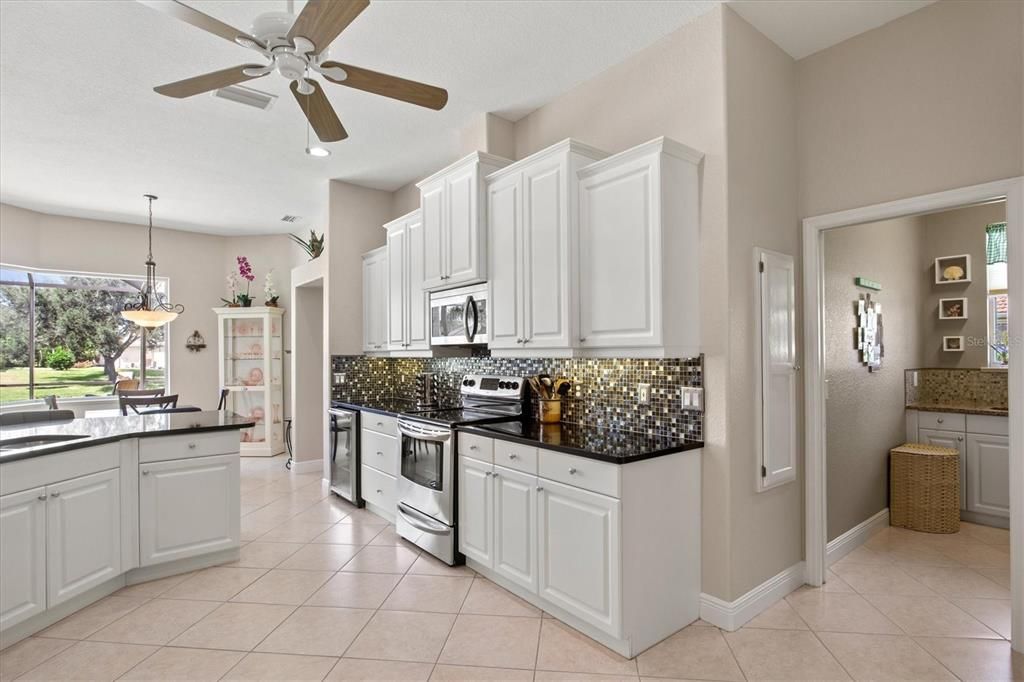 For Sale: $629,900 (3 beds, 2 baths, 2152 Square Feet)