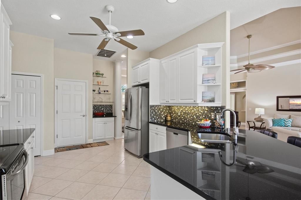 For Sale: $629,900 (3 beds, 2 baths, 2152 Square Feet)