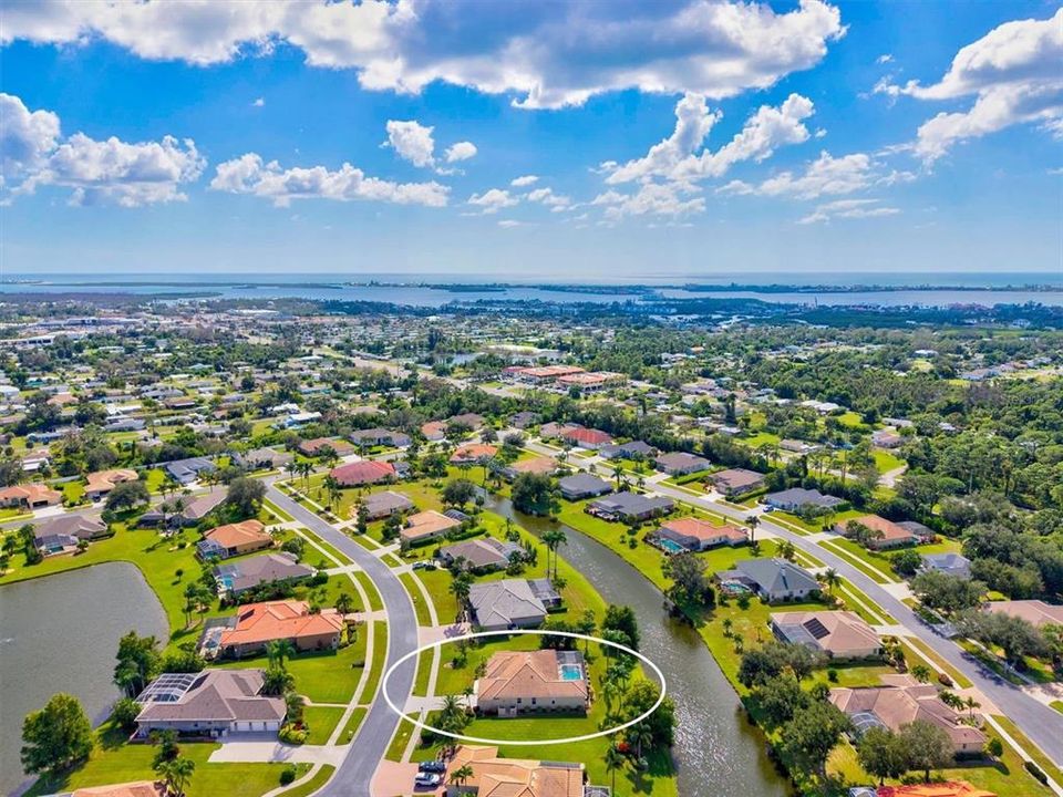 For Sale: $629,900 (3 beds, 2 baths, 2152 Square Feet)