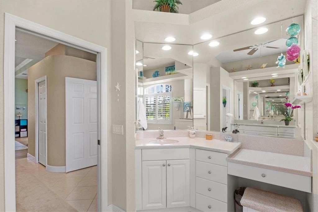 For Sale: $629,900 (3 beds, 2 baths, 2152 Square Feet)