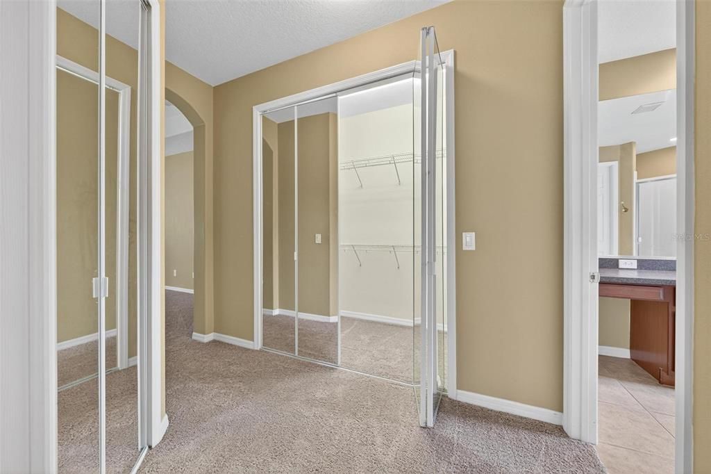 Под контрактом: $469,000 (3 спален, 2 ванн, 1955 Квадратных фут)