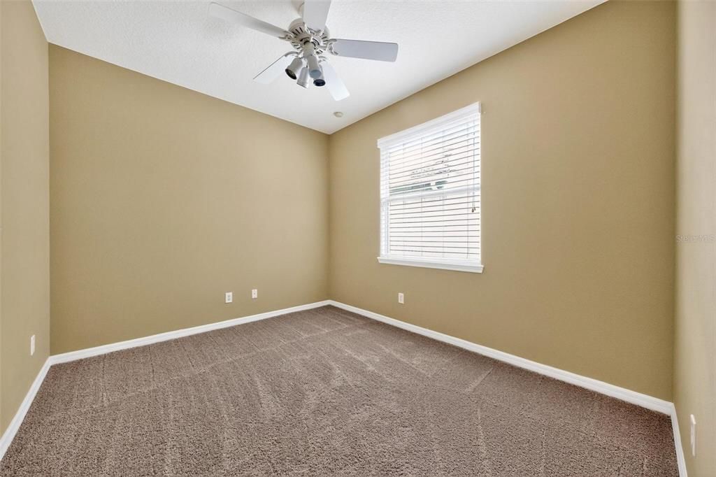 Под контрактом: $469,000 (3 спален, 2 ванн, 1955 Квадратных фут)