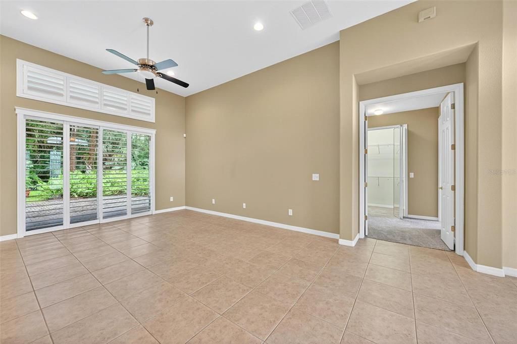 Под контрактом: $469,000 (3 спален, 2 ванн, 1955 Квадратных фут)