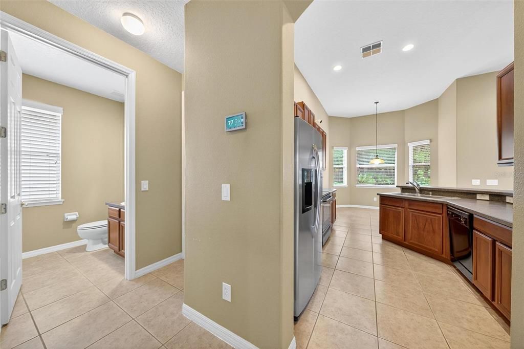 Под контрактом: $469,000 (3 спален, 2 ванн, 1955 Квадратных фут)