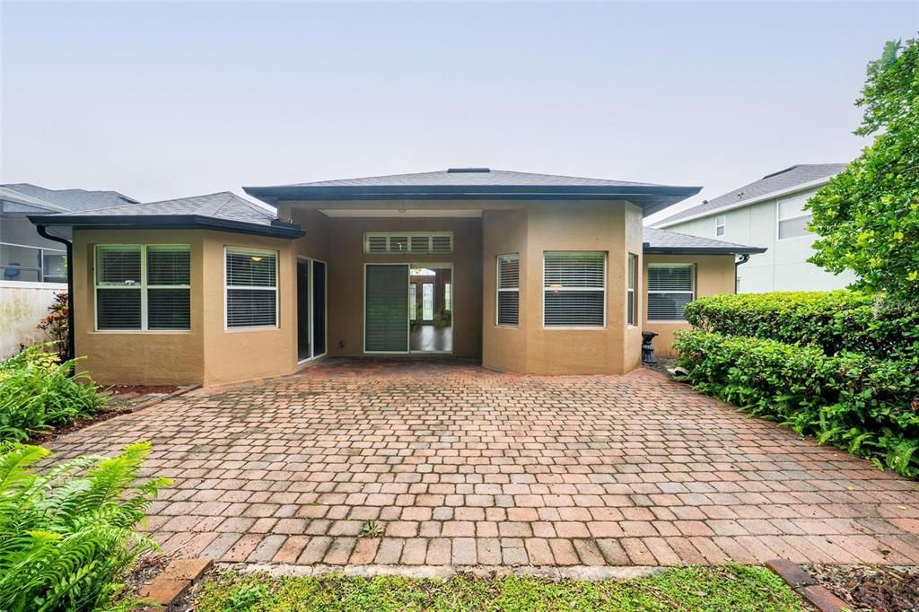 Под контрактом: $469,000 (3 спален, 2 ванн, 1955 Квадратных фут)