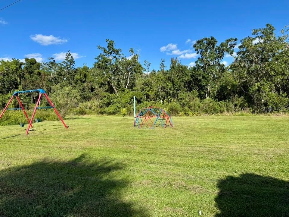 En Venta: $550,000 (4 camas, 2 baños, 2873 Pies cuadrados)