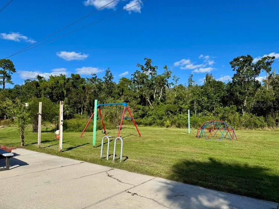 En Venta: $550,000 (4 camas, 2 baños, 2873 Pies cuadrados)