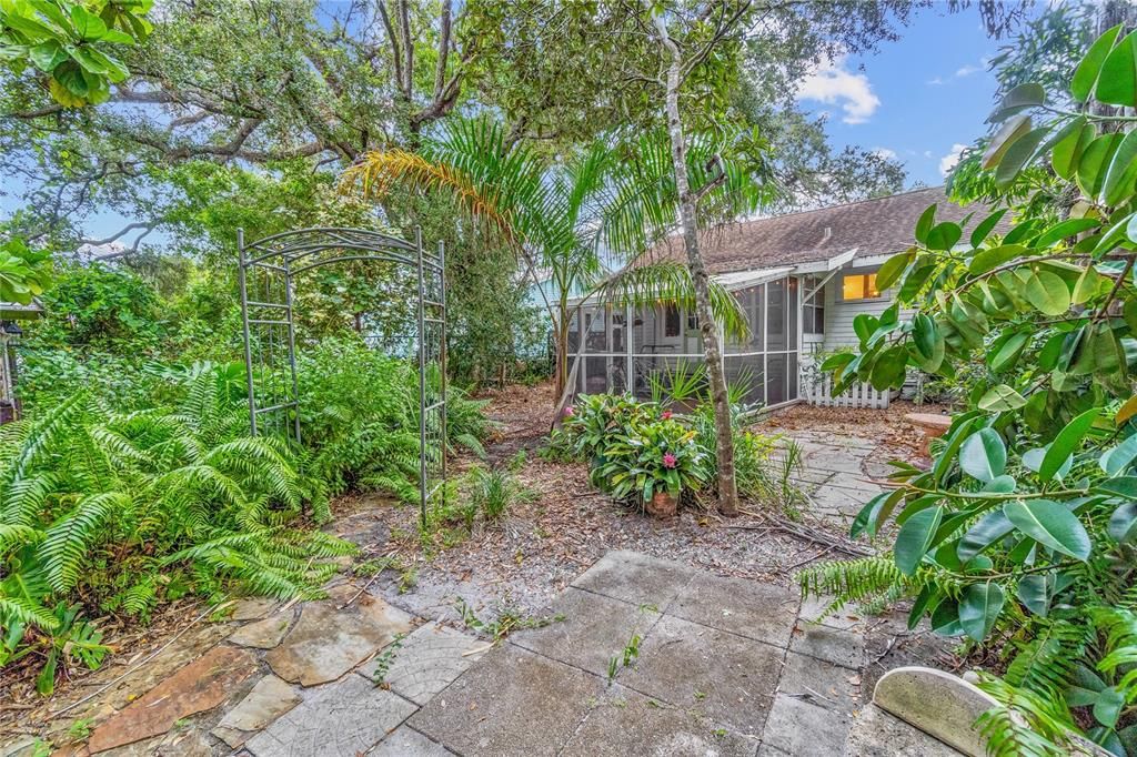 На продажу: $335,000 (0 спален, 0 ванн, 1042 Квадратных фут)