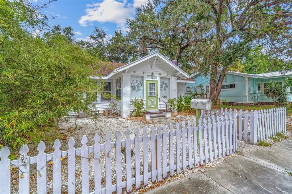 На продажу: $335,000 (0 спален, 0 ванн, 1042 Квадратных фут)