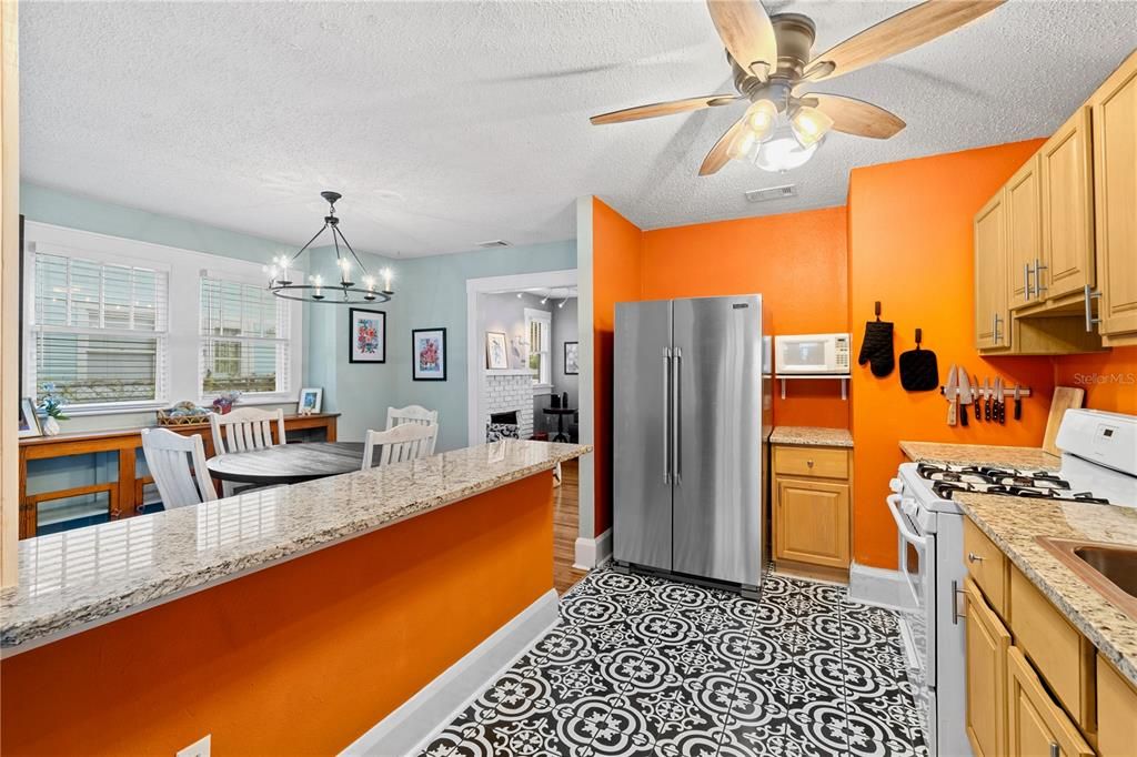 На продажу: $335,000 (0 спален, 0 ванн, 1042 Квадратных фут)