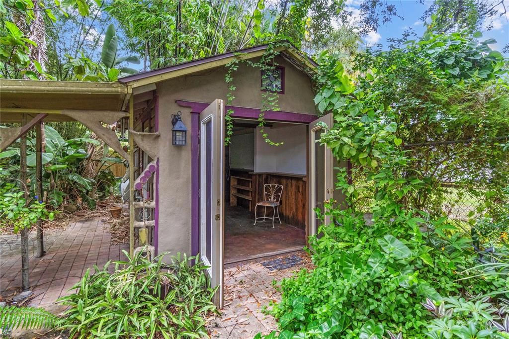 На продажу: $335,000 (0 спален, 0 ванн, 1042 Квадратных фут)