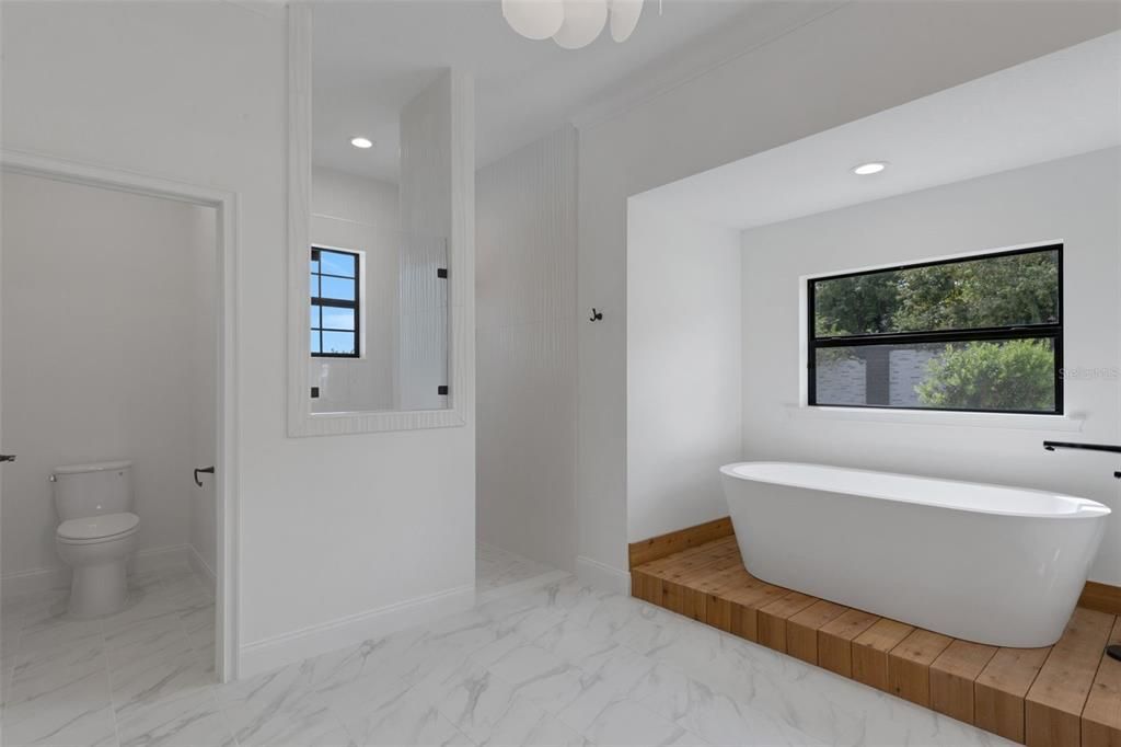 For Sale: $1,420,000 (4 beds, 3 baths, 3640 Square Feet)