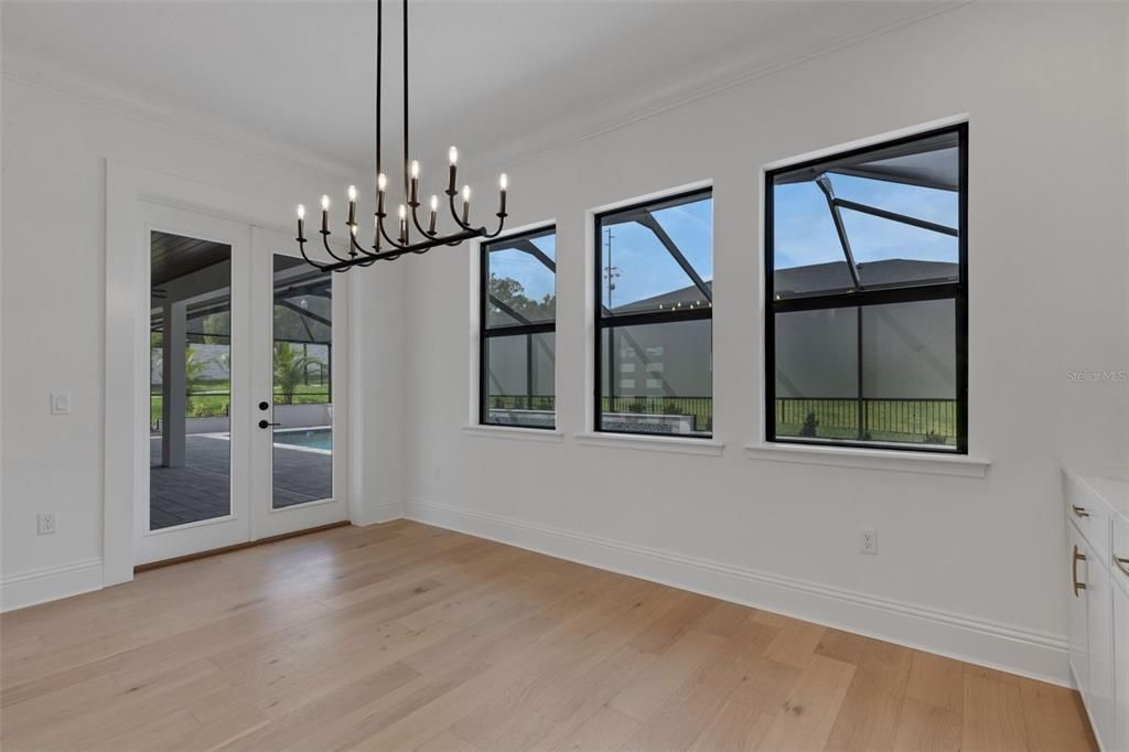 For Sale: $1,420,000 (4 beds, 3 baths, 3640 Square Feet)