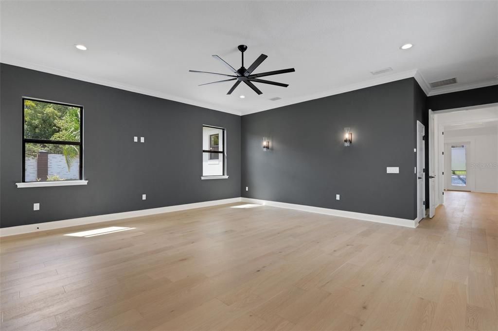 For Sale: $1,420,000 (4 beds, 3 baths, 3640 Square Feet)