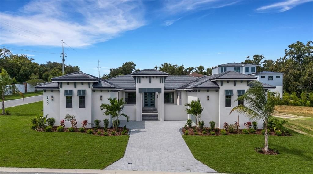 For Sale: $1,420,000 (4 beds, 3 baths, 3640 Square Feet)