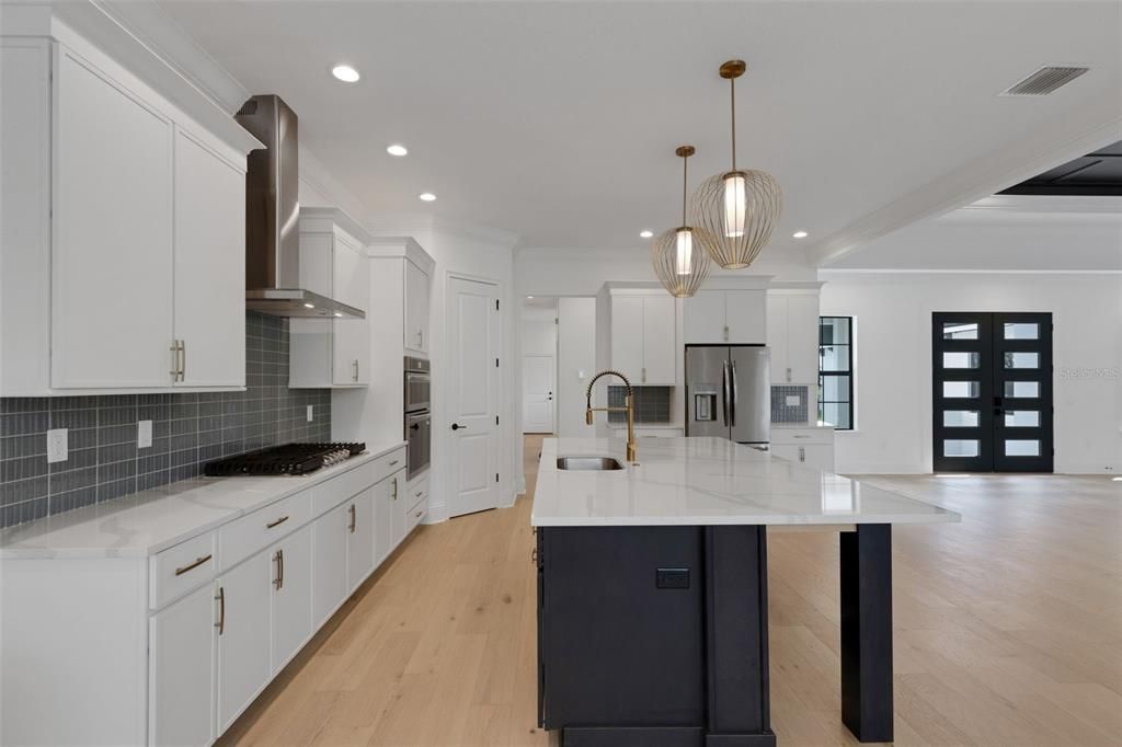 For Sale: $1,420,000 (4 beds, 3 baths, 3640 Square Feet)