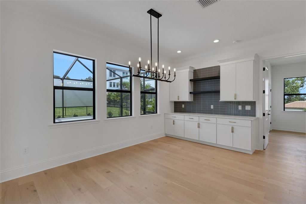 For Sale: $1,420,000 (4 beds, 3 baths, 3640 Square Feet)