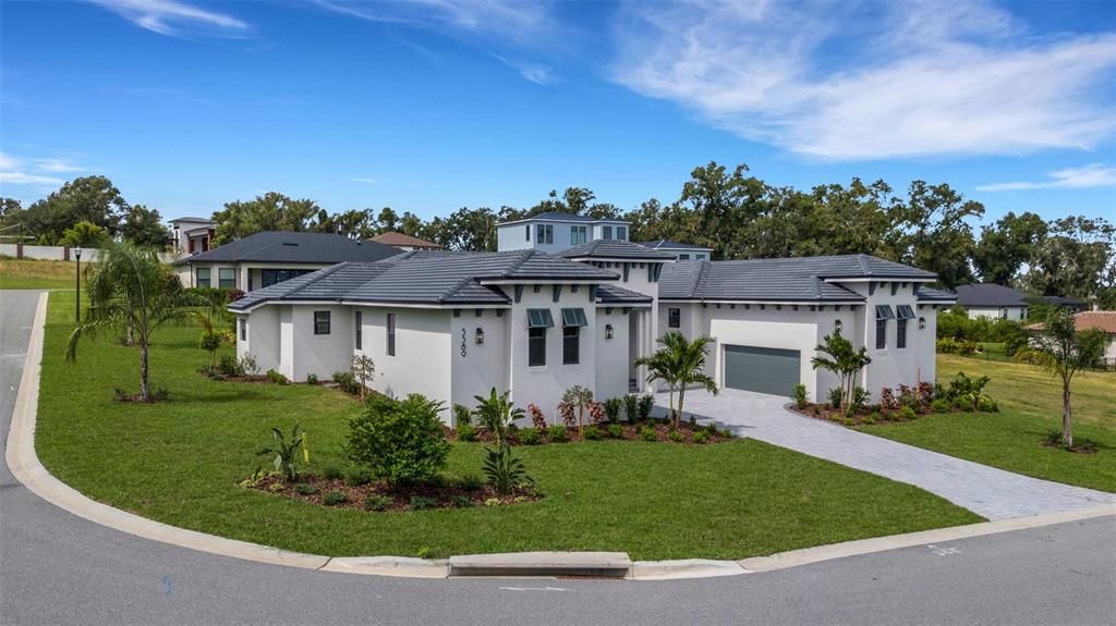 For Sale: $1,420,000 (4 beds, 3 baths, 3640 Square Feet)