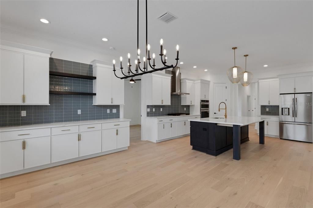 For Sale: $1,420,000 (4 beds, 3 baths, 3640 Square Feet)