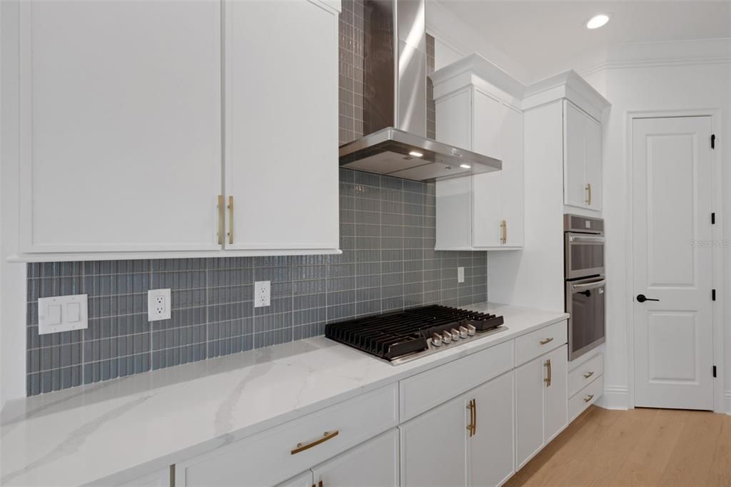 For Sale: $1,420,000 (4 beds, 3 baths, 3640 Square Feet)