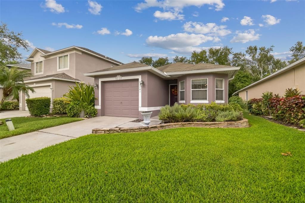 На продажу: $299,900 (3 спален, 2 ванн, 1185 Квадратных фут)