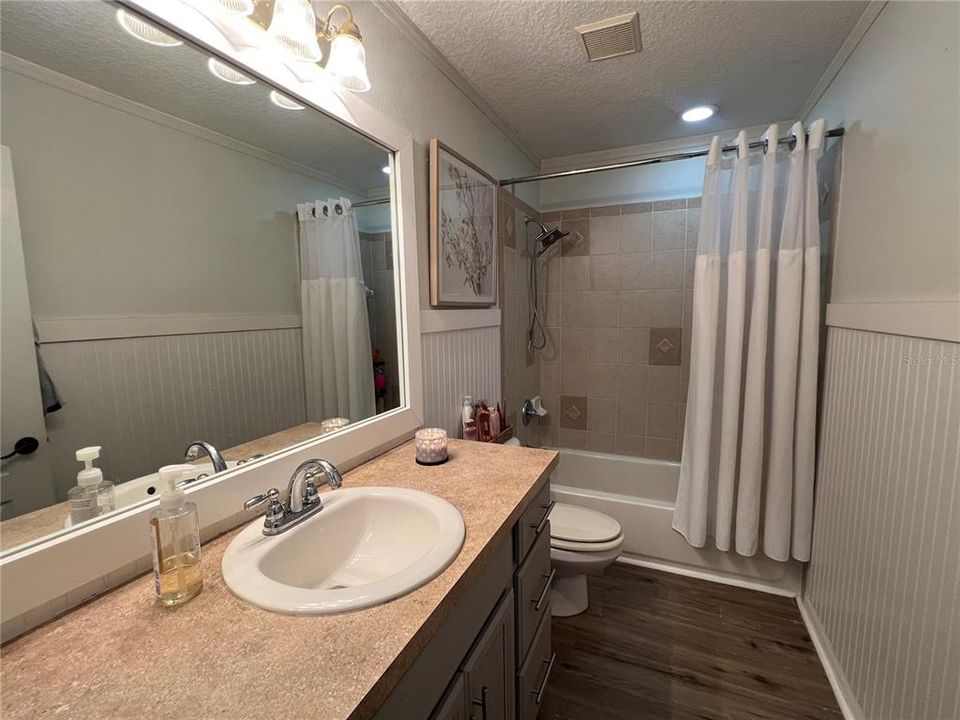 En Venta: $309,000 (3 camas, 2 baños, 1632 Pies cuadrados)