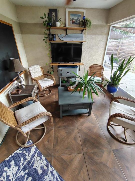 En Venta: $309,000 (3 camas, 2 baños, 1632 Pies cuadrados)